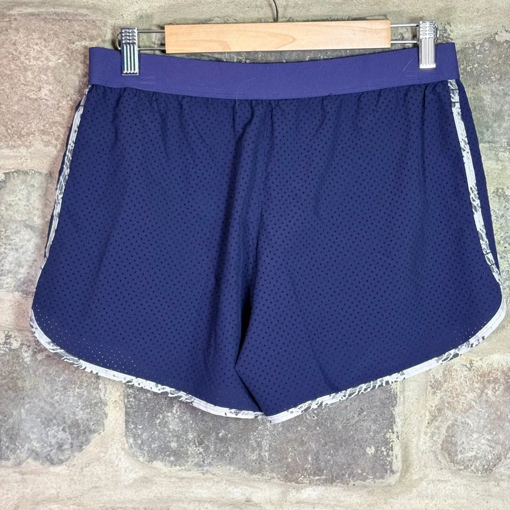 Under Armour Notre Dame Fighting Irish Navy Blue Mesh Athletic Shorts Women's‎ M